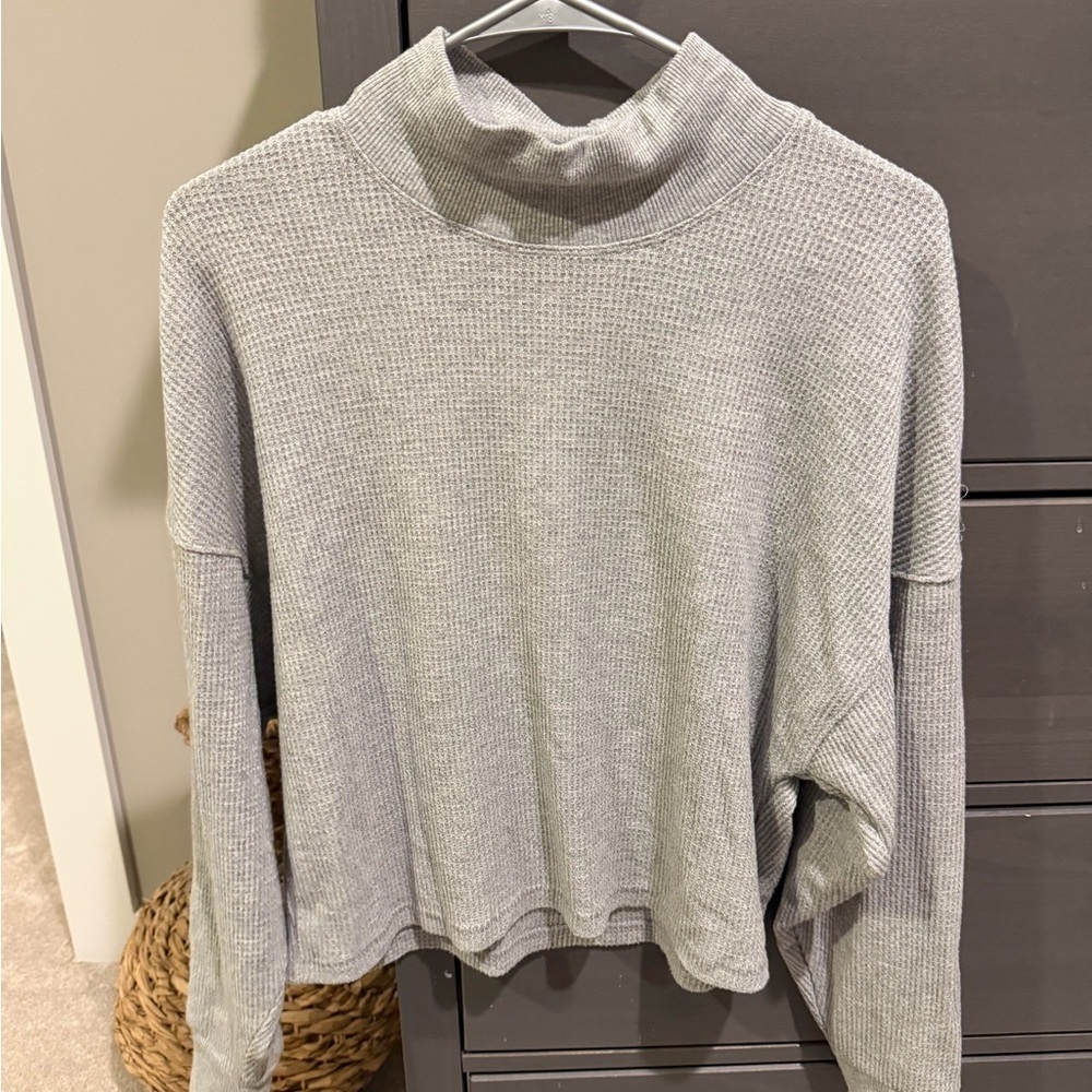 Abercrombie & Fitch Gray Waffle Sweater